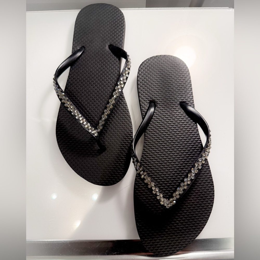 NEW NEVER WORN Black Flip Flops with Rhinestone Embellished Straps